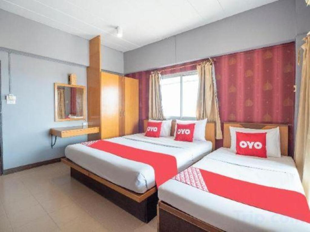 Oyo 44100 Hotel Casavilla Petaling Jaya Exterior foto