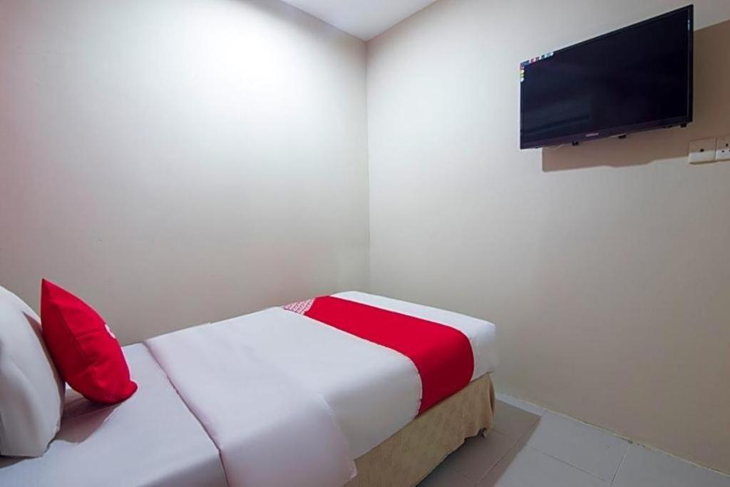 Oyo 44100 Hotel Casavilla Petaling Jaya Exterior foto